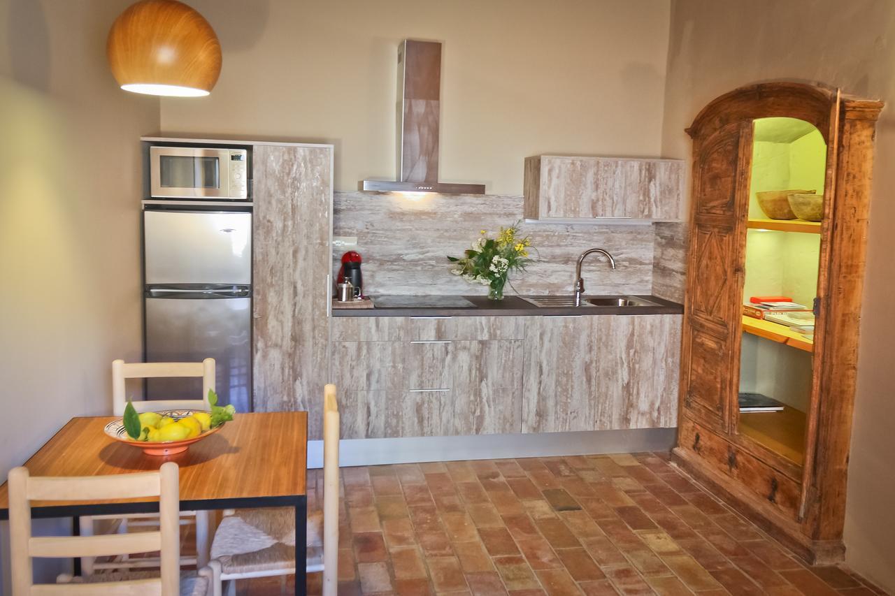 Apartamentos En La Rectoria De Regencós Kültér fotó